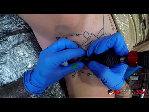 ❤️ Sully Savage oo aad u tattooed ayaa Kintirkeeda ku sawirtay tattoo Galmo ❌